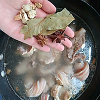大补的红烧牛鞭加蛋蛋⊙■⊙的做法图解2