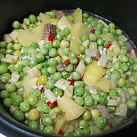 主食类：立夏日，做上一份快手美味的豌豆饭的做法图解13