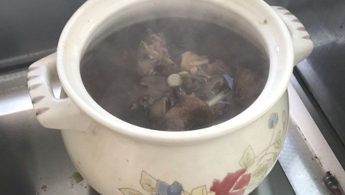 香菇炖鸡（家常实用版）