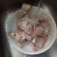 红烧肉烧虎皮蛋的做法图解4