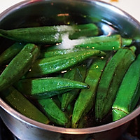 「迟の味 」白灼秋葵的做法图解1