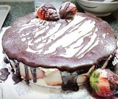 草莓慕斯生日蛋糕