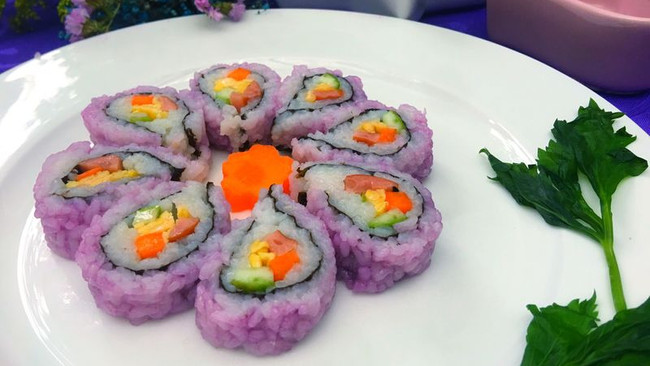 黛黛自制“紫色花花”寿司~的做法