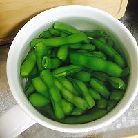 喝啤酒不吃酸辣毛豆？！的做法图解2