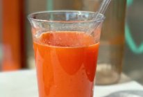 自制健康果蔬汁番茄胡萝卜汁，美白养颜面膜的做法