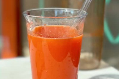 自制健康果蔬汁番茄胡萝卜汁，美白养颜面膜