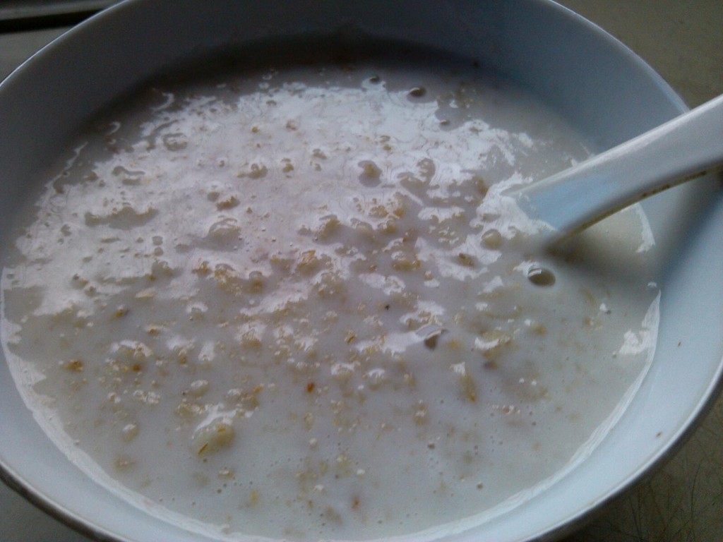 牛奶红豆燕麦粥的做法_【图解】牛奶红豆燕麦粥怎么做如何做好吃_牛奶红豆燕麦粥家常做法大全_Maoerl_豆果美食