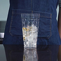 奶茶制作方法和配方：传统经典饮品玫瑰锡兰红茶的做法的做法图解2