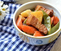 #少盐饮食 轻松生活# 上班族省时省事的红烧肉炖杂蔬的做法