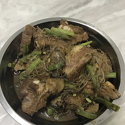 豆角香菇粉丝炖排骨