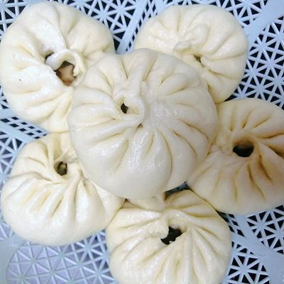 油菜香菇素包