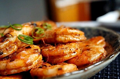 油焖大虾的正确做法，味香鲜美。
