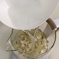 银耳莲子百合汤的做法图解6
