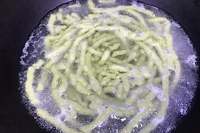 牛油果面条  11+宝宝辅食