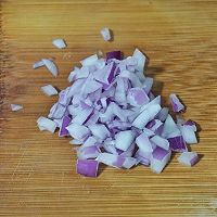 鲜奶土豆浓汤的做法图解2