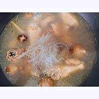 安排香菇粉丝鸡汤的做法图解6