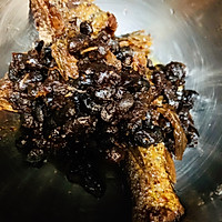 超下饭～干煸鲮鱼有机花菜的做法图解2