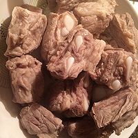 木耳排骨汤的做法图解2