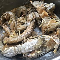 椒盐皮皮虾的做法图解2