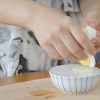 酸奶盖热鸡蛋的做法图解5
