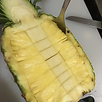 夏季必备，清新酸甜菠萝炒饭的做法图解2