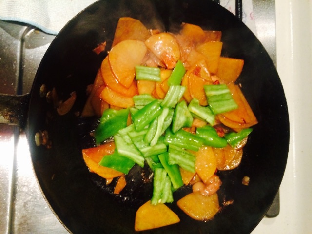 土豆炒青椒的做法图解6