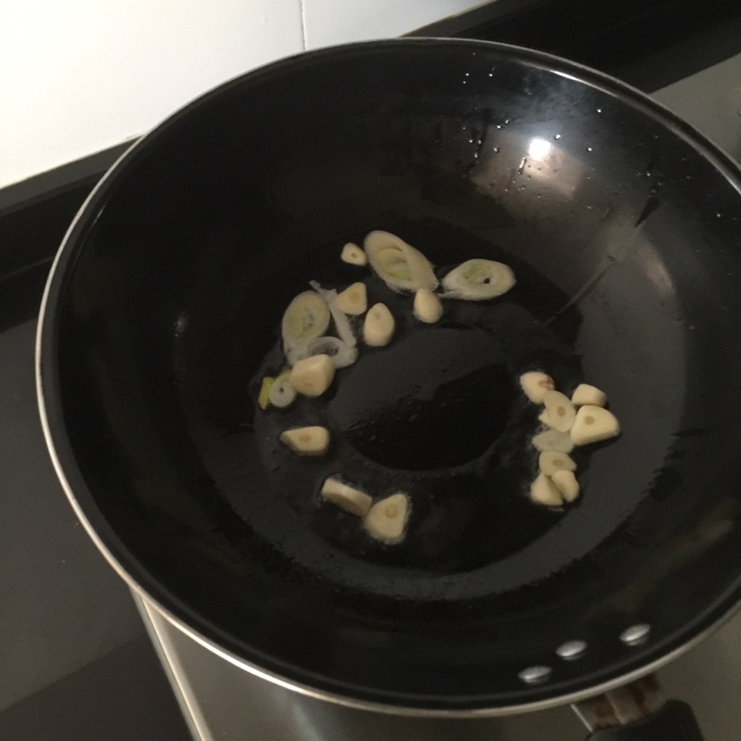 辣白菜五花肉炖土豆的做法图解5