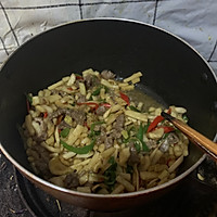 牛肉炒萝卜干的做法图解8