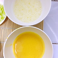 宝宝辅食——爱心蛋包面的做法图解2