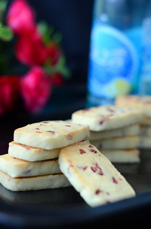 Cranberry biscuit