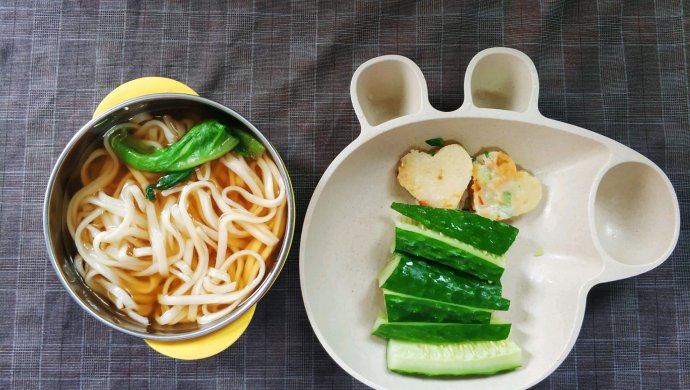 青菜面，爱心小饼