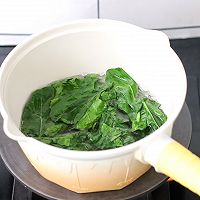 #15分钟周末菜#翡翠韭菜海虹饺子的做法图解2