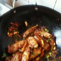 香辣干锅鸡翅的做法图解10