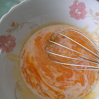 鸭蛋戚风的做法图解3