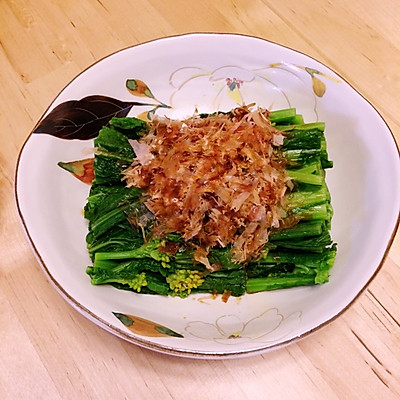 日式小菜“柴鱼片拌油菜花”