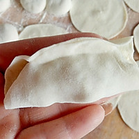 菠菜韭菜鸡蛋馅饺子的做法图解14