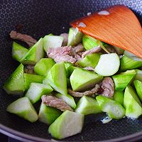 #硬核菜谱制作人#丝瓜海虾肉片汤的做法图解7