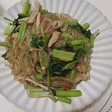 芹菜粉条炒肉