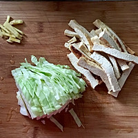 圆白菜怎么炒好吃的做法图解1