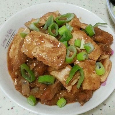 豆腐烧酥肉