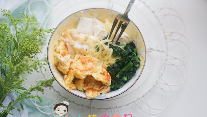 10个月以上青菜豆腐鸡蛋面