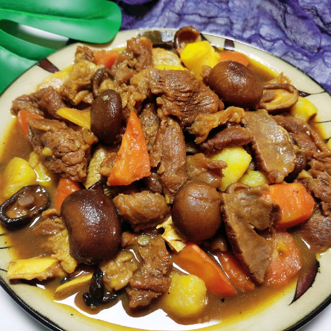 Stewed beef ribs with vegetables