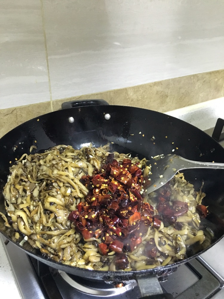 干煸平菇的做法图解8
