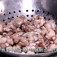 牛蛙这样做不仅入味而且肉质鲜嫩, 制作简单快捷的做法图解3