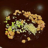 #味达美·名厨汁味正当夏#口蘑肉丁灼生菜的做法图解7