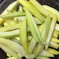 腌酸芒果的做法图解1
