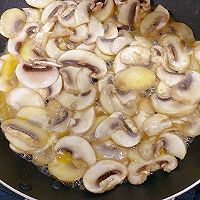 #奈特兰草饲营养美味#快手口蘑汤的做法图解4