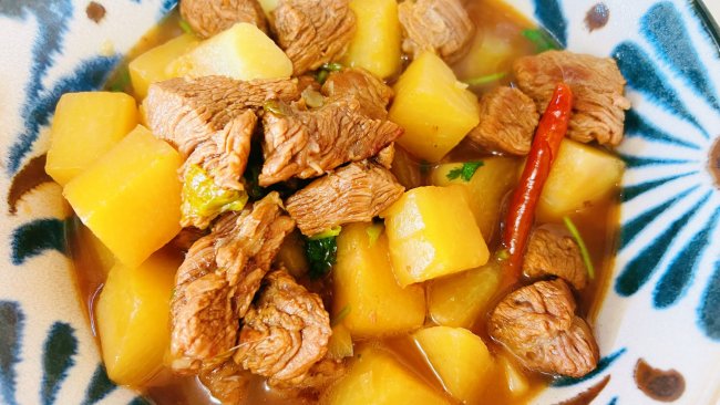 牛肉炖萝卜~软烂入味暖胃暖身的做法