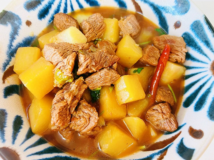 牛肉炖萝卜~软烂入味暖胃暖身的做法