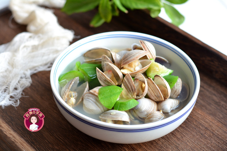 清淡可口的丝瓜蛤蜊汤的做法